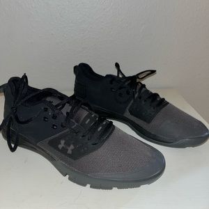 Under Armour mens athletic shoes size 11